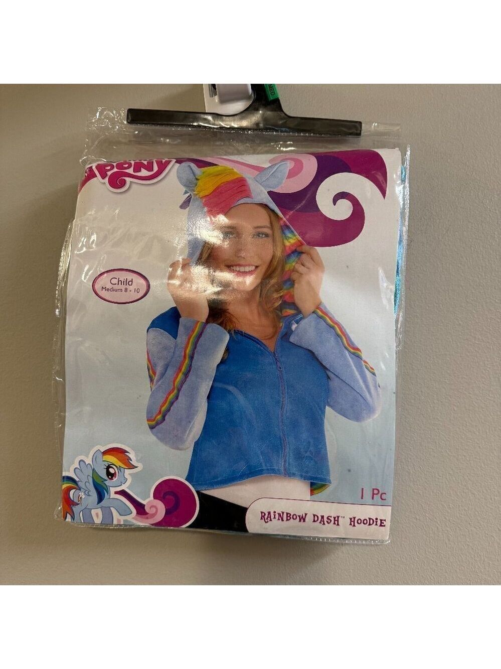 NWT My Little Pony Rainbow Dash Hoodie. Child size Medium 8-10